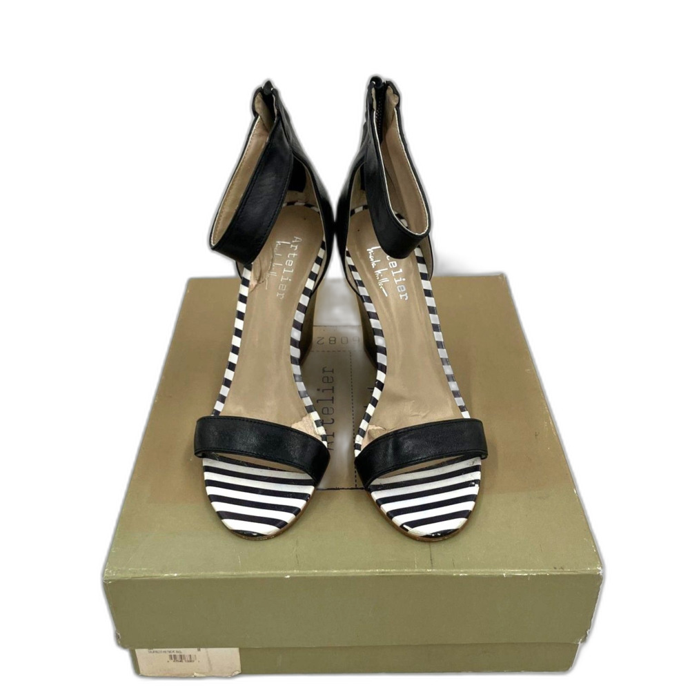 Nicole Miller  Black Stripe Open Toe Wedge Leather Sandals Back Zipper Size 6.5